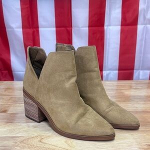 BP Camel Ankle Booties